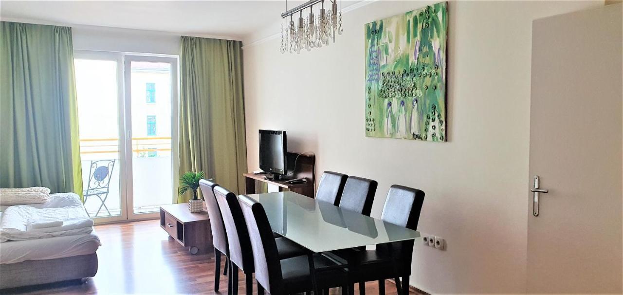 Govienna - Messe Wien Apartment Экстерьер фото