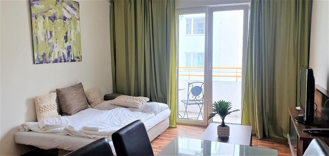 Govienna - Messe Wien Apartment Экстерьер фото